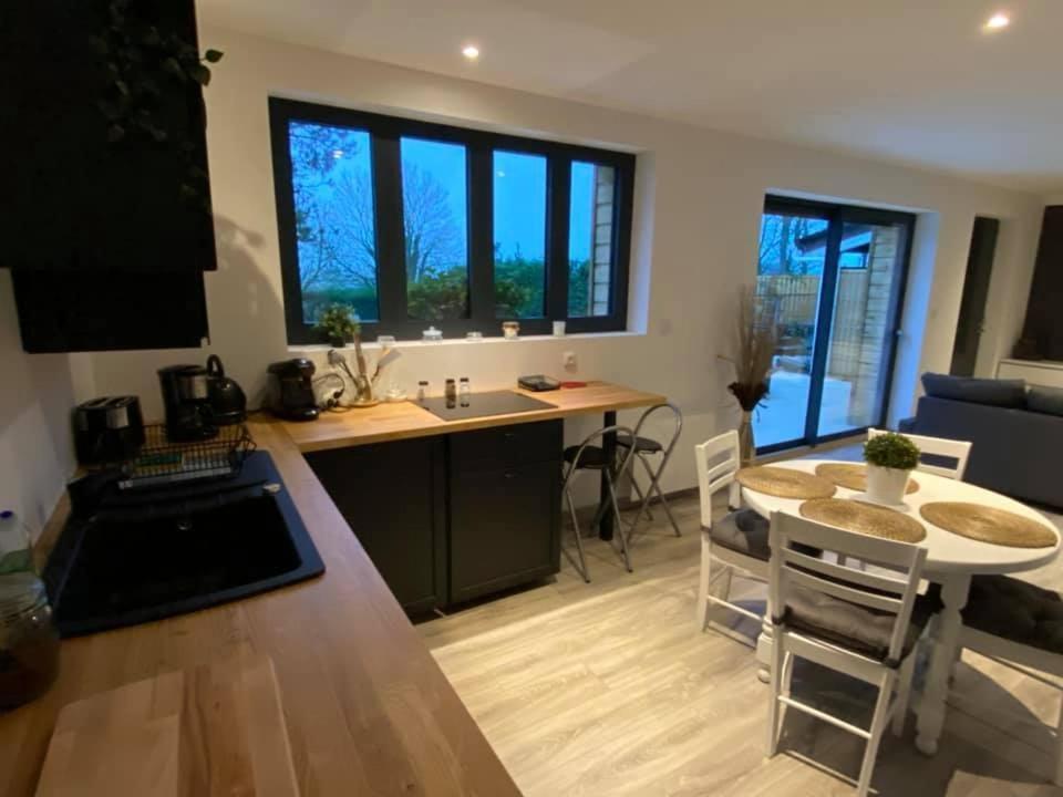 Le Clos De La Madelaine Montreuil  Esterno foto